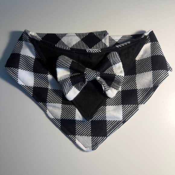 Luxury XXL Buffalo Plaid Dog Bandana with Bow Tie – Handmade Winter Style - Picture 2 of 3